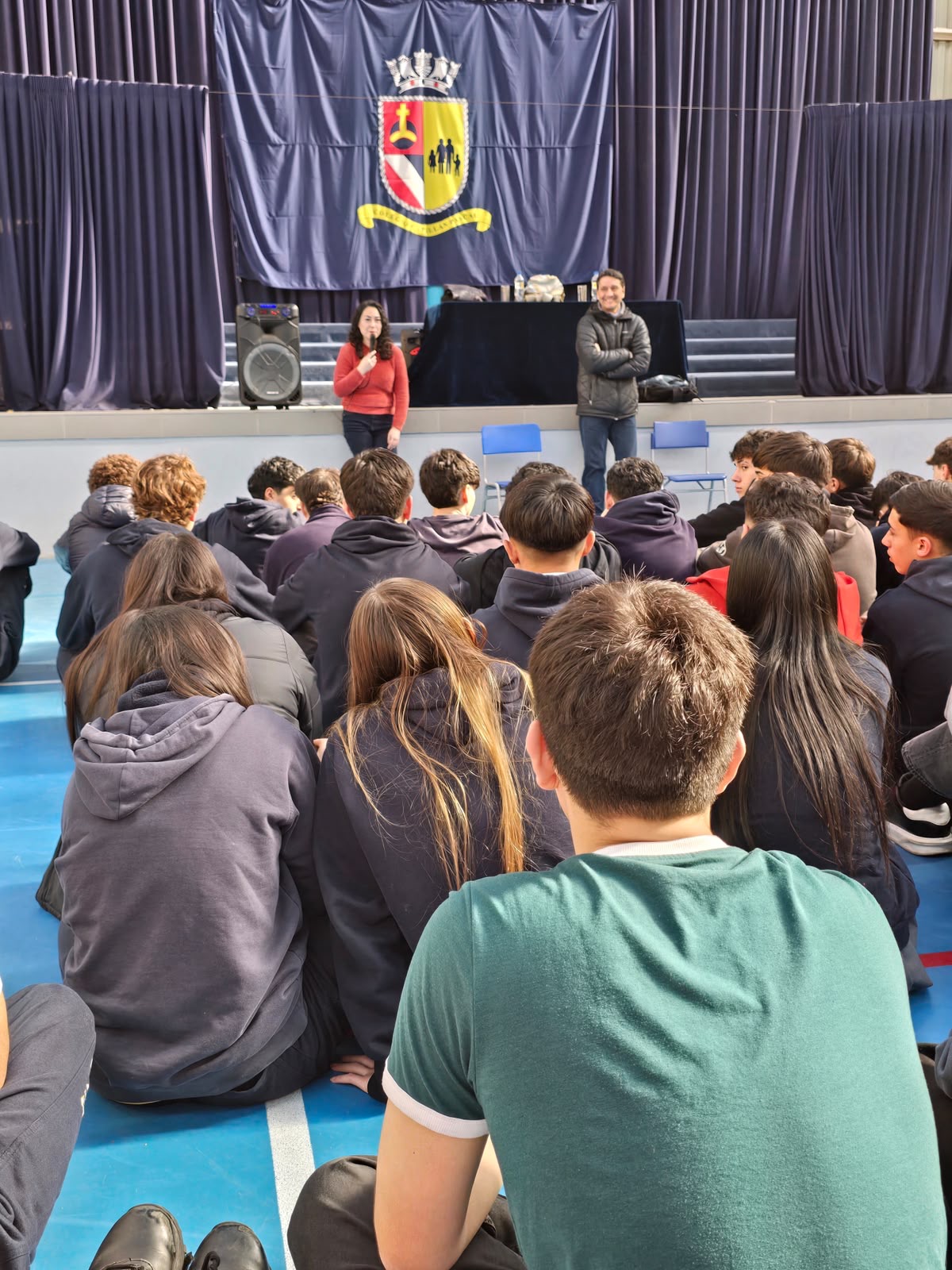 JORNADA EN COLEGIO CAPELLÁN PASCAL EN EL MES DE LA SOLIDARIDAD